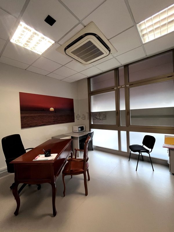 ufficio in vendita a Mirandola