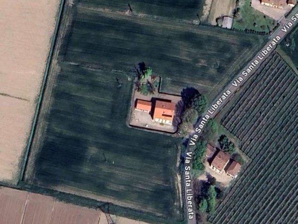 casa indipendente in vendita a Mirandola