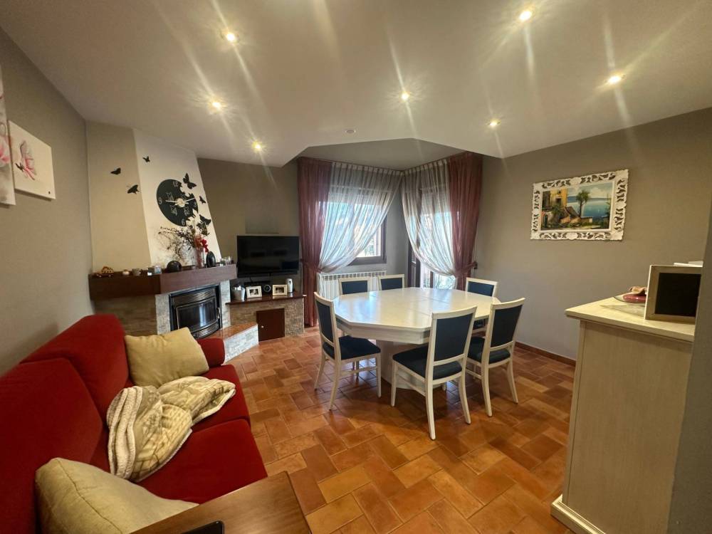 appartamento in vendita a Mirandola in zona San Martino Spino