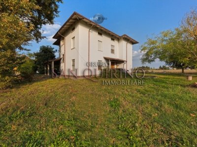 casa indipendente in vendita a Mirandola