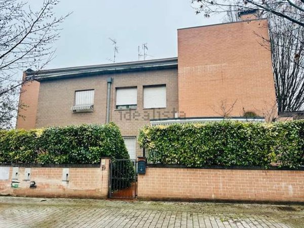 casa indipendente in vendita a Mirandola