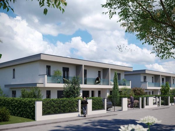 casa indipendente in vendita a Mirandola