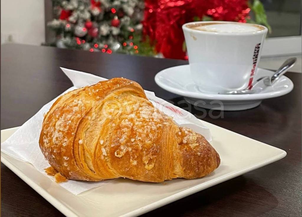 negozio in vendita a Mirandola