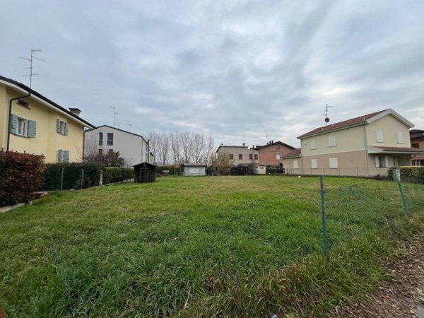 casa indipendente in vendita a Mirandola