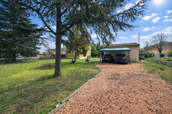 casa indipendente in vendita a Mirandola