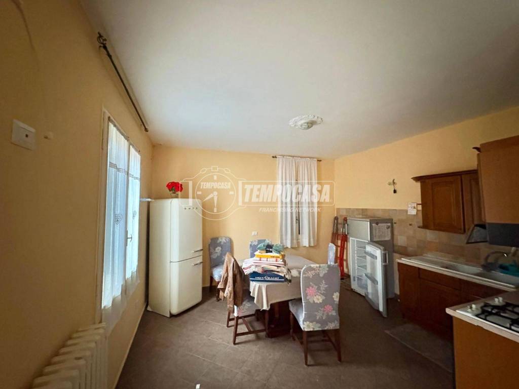 appartamento in vendita a Mirandola in zona Quarantoli