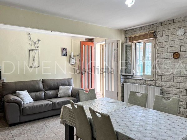 casa indipendente in vendita a Mirandola