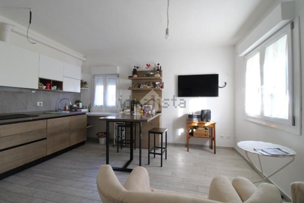 casa indipendente in vendita a Mirandola in zona Carano