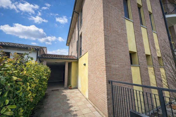 appartamento in vendita a Mirandola in zona Cividale