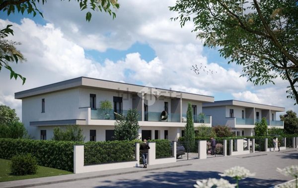 casa indipendente in vendita a Mirandola