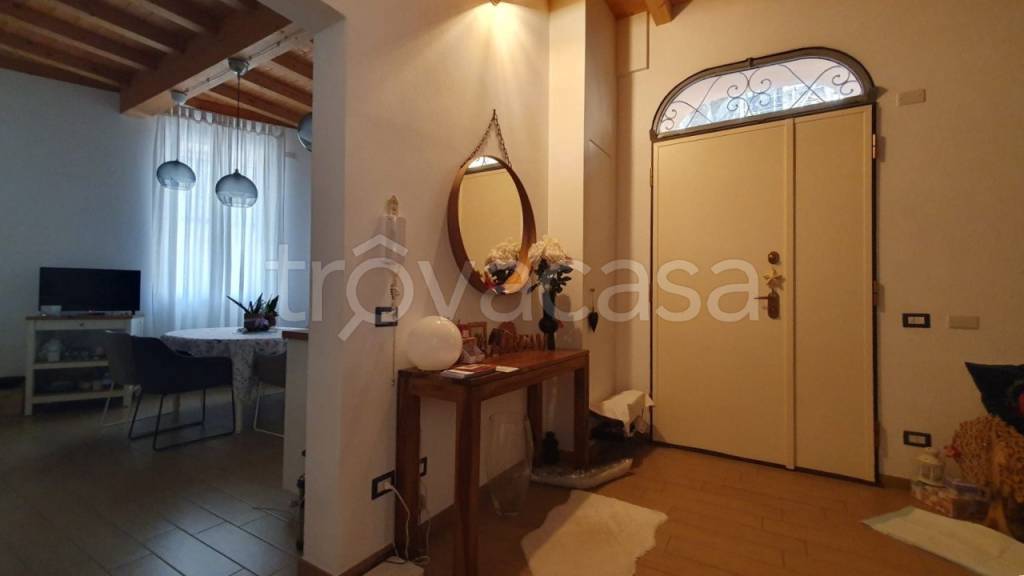 casa indipendente in vendita a Mirandola