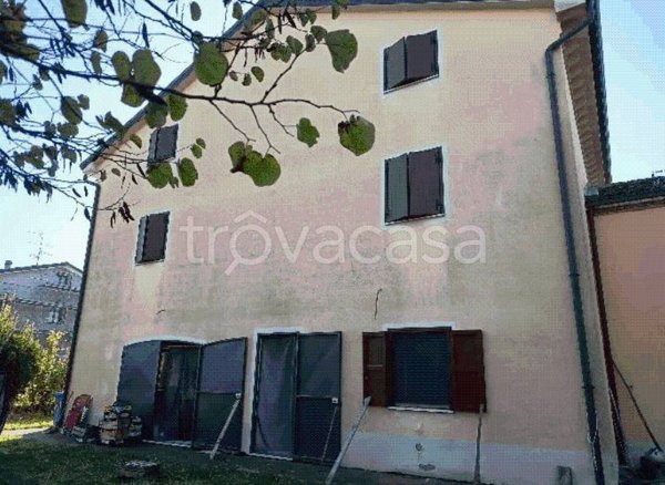 casa indipendente in vendita a Mirandola