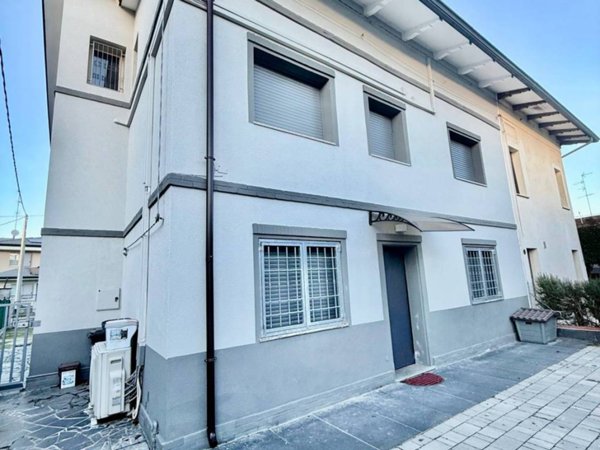 casa indipendente in vendita a Mirandola