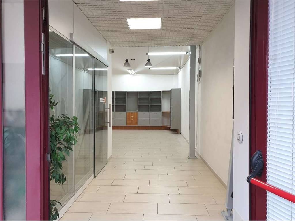 ufficio in vendita a Mirandola