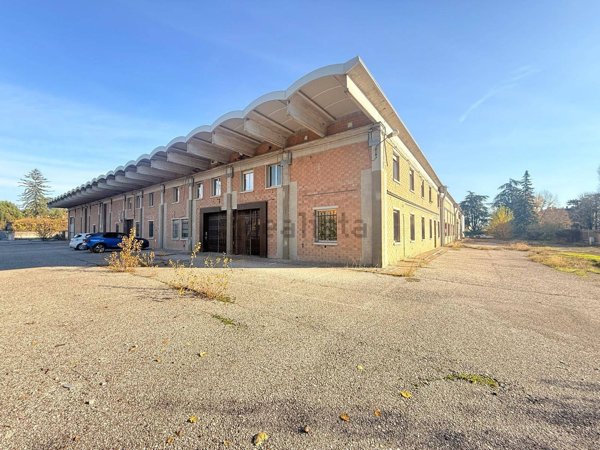 terreno edificabile in vendita a Mirandola