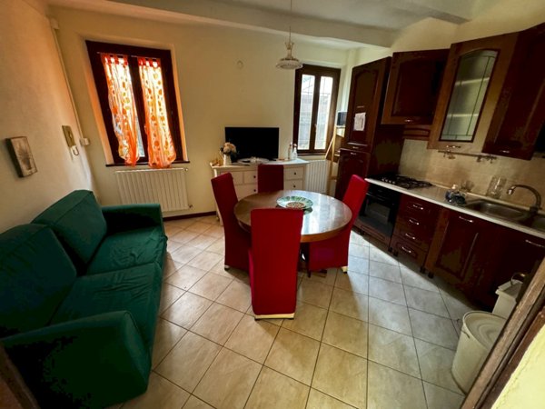 casa semindipendente in vendita a Mirandola