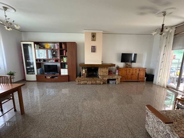 casa indipendente in vendita a Mirandola