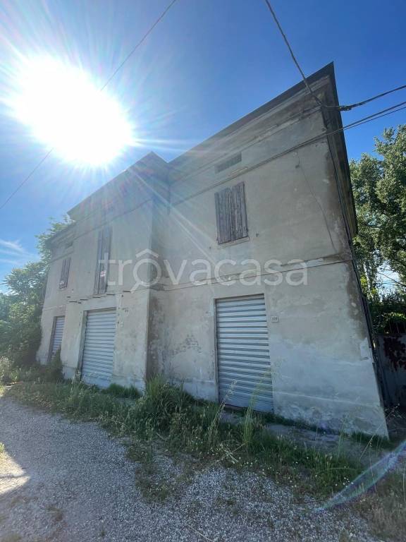 casa indipendente in vendita a Mirandola