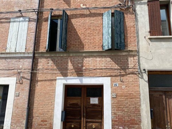 casa indipendente in vendita a Mirandola