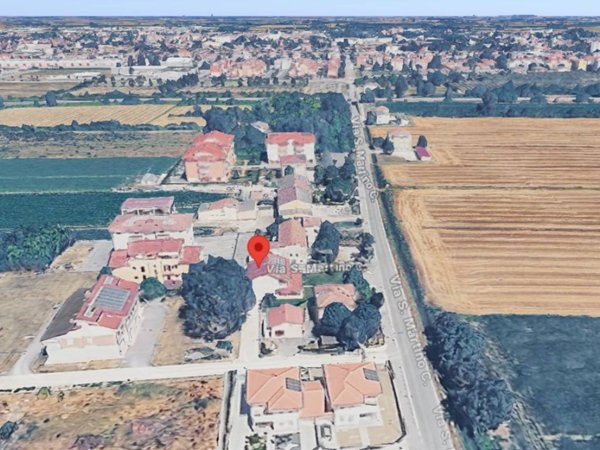 appartamento in vendita a Mirandola in zona Carano