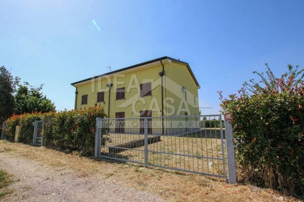 casa indipendente in vendita a Mirandola