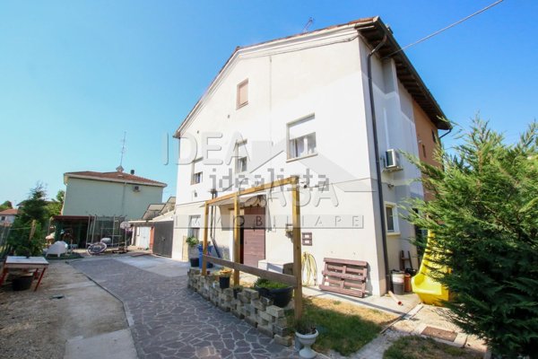 casa indipendente in vendita a Mirandola