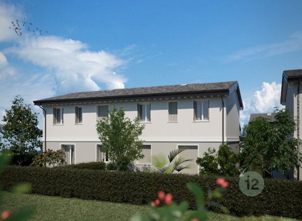 casa indipendente in vendita a Mirandola