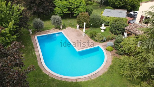 casa indipendente in vendita a Mirandola