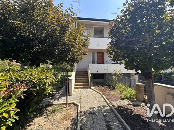 casa indipendente in vendita a Mirandola in zona Cividale