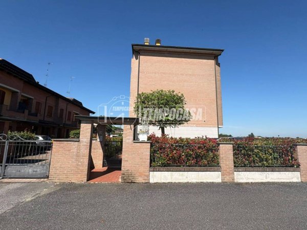 appartamento in vendita a Mirandola in zona Cividale