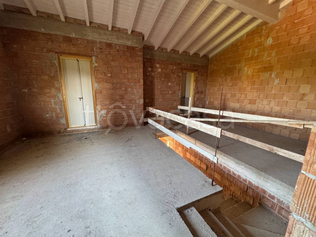casa indipendente in vendita a Mirandola in zona Cividale