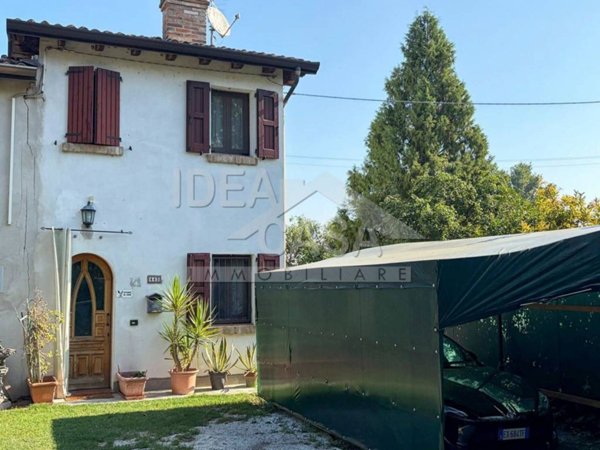 casa indipendente in vendita a Mirandola
