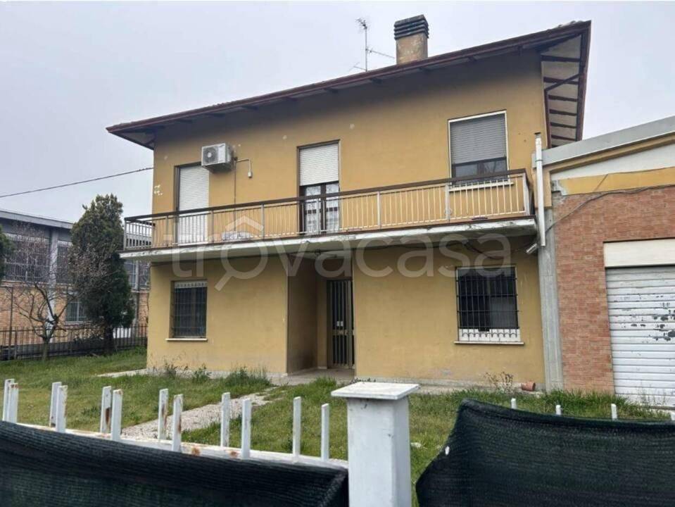 casa indipendente in vendita a Mirandola