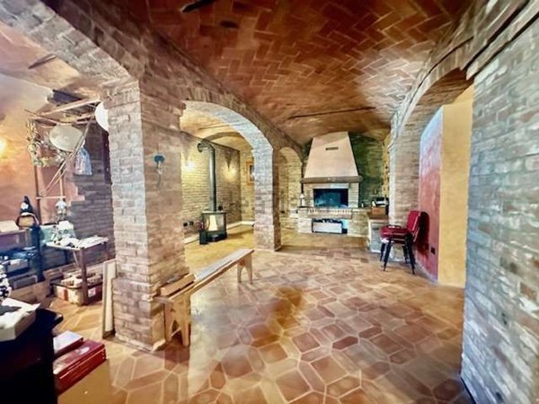 casa indipendente in vendita a Mirandola in zona Gavello