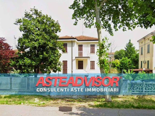casa indipendente in vendita a Mirandola