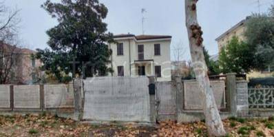 casa indipendente in vendita a Mirandola