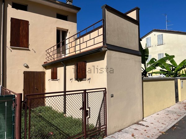 casa indipendente in vendita a Mirandola
