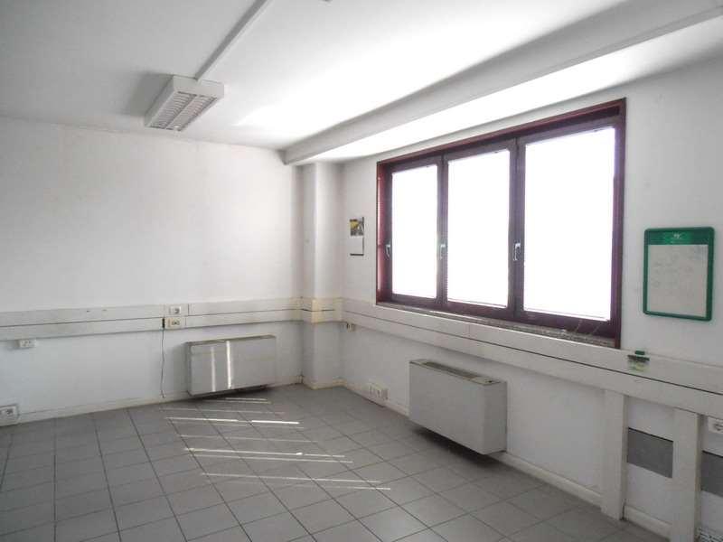 locale commerciale in vendita a Modena in zona San Lazzaro / Modena Est
