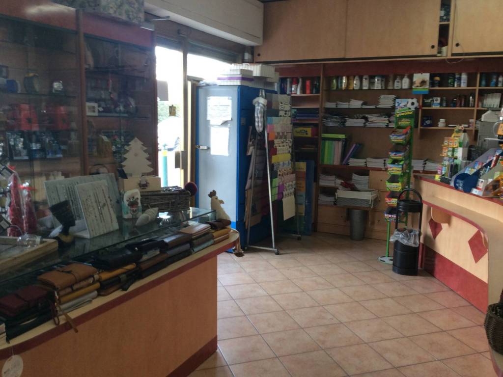 negozio in vendita a Modena in zona Buon Pastore