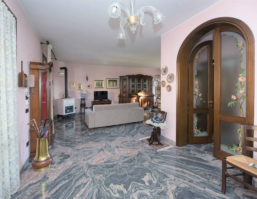 casa indipendente in vendita a Modena in zona San Damaso