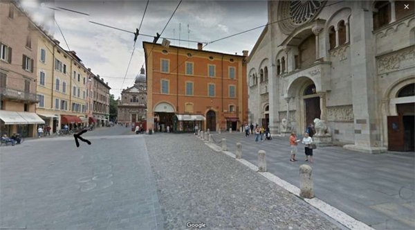 negozio in vendita a Modena in zona Centro Storico