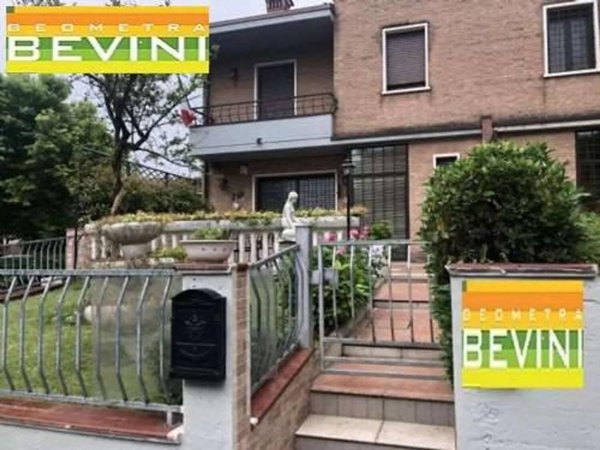 casa indipendente in vendita a Modena in zona Baggiovara