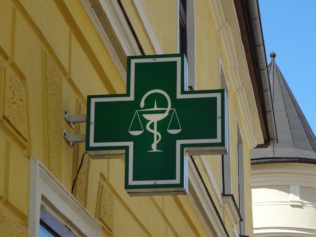 negozio in vendita a Modena in zona Centro Storico