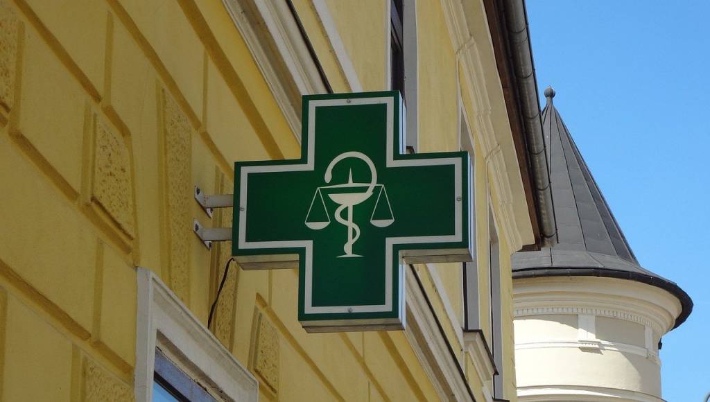 negozio in vendita a Modena in zona Centro Storico