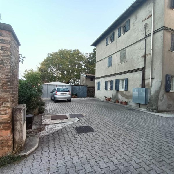 casa indipendente in vendita a Modena in zona Saliceta San Giuliano