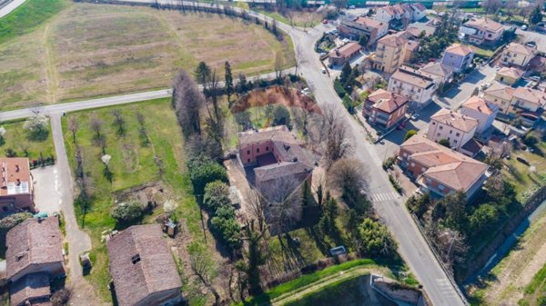 casa indipendente in vendita a Modena in zona San Cataldo
