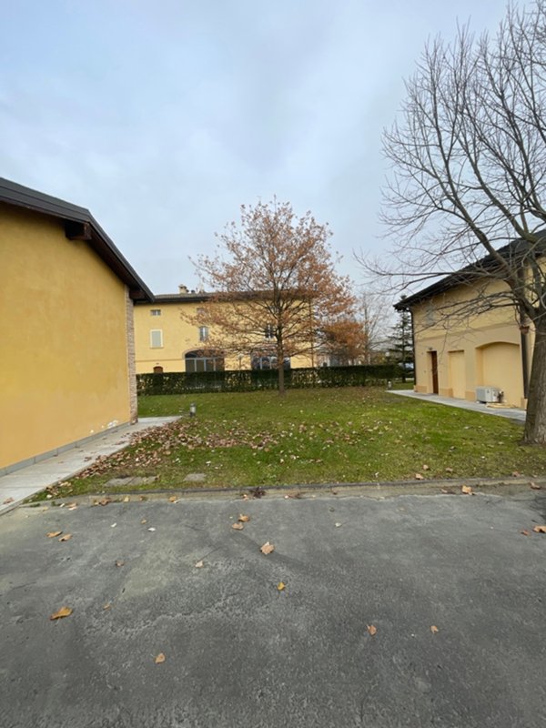 capannone in vendita a Modena