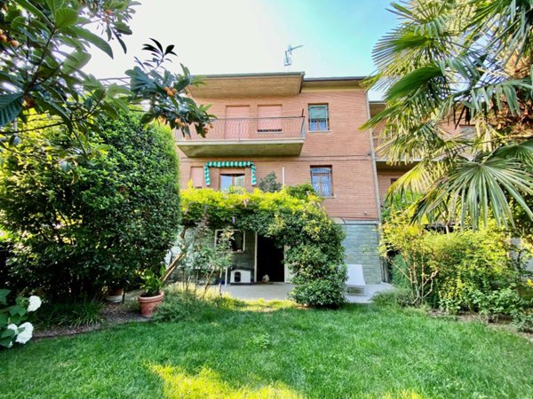 casa indipendente in vendita a Modena in zona Buon Pastore