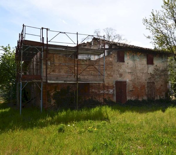 casa indipendente in vendita a Modena in zona Vaciglio