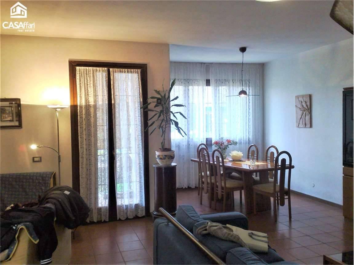 casa indipendente in vendita a Modena in zona San Faustino